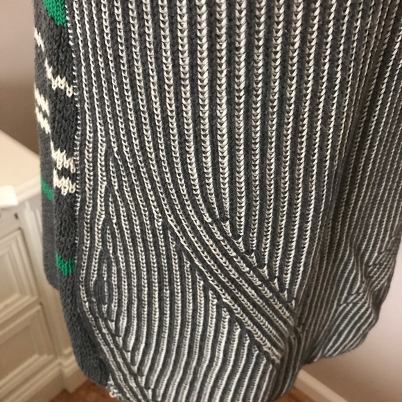CAbi TRIDENT SLEEVELESS SWEATER - Picture 7 of 8